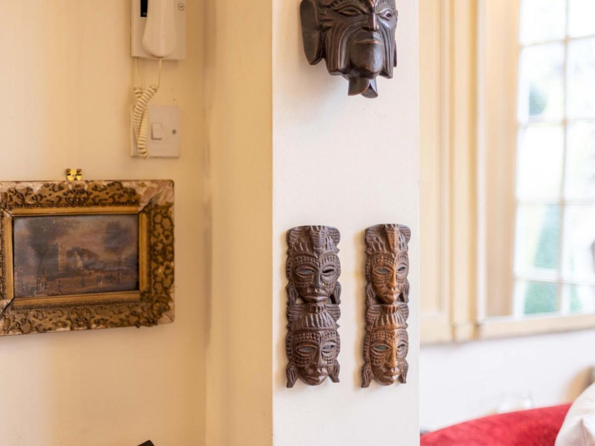 Pass The Keys Split-Floors Antique Apartment In Portobello Road Λονδίνο Εξωτερικό φωτογραφία